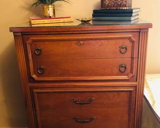 Chest of drawers Bassett 