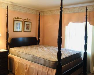 4 poster queen bed
