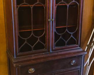 China cabinet/hutch/bookcase 
