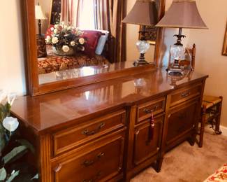 Bassett dresser and mirror 