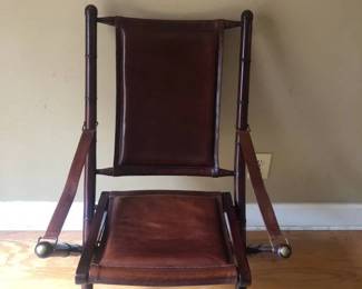 Comfortable Wood and Leather Folding Directors Chair