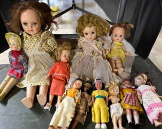 Antique Dolls 