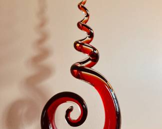 Beautiful Art Glass Handblown Corkscrew Sculpture Centerpiece 
21" T x  7"W