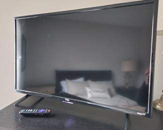TCL 32" tv