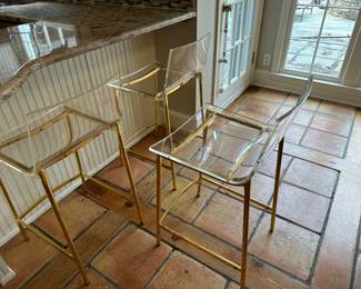 Lucite type chairs and table