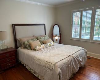 Queen bed another great bed