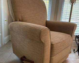 Lazy Boy recliner (this is the other one)
