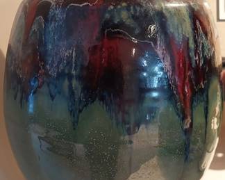 Green and Red glaze pottery lidded urn / Ginger jar