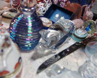 Art glass and collectibles 
