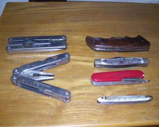 Pocket Knives & Multi-Tools