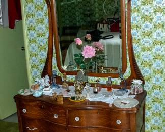 Antique OAK Dresser with Mirror