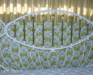 KING SERTA Mattress Set with BRASS Headboard