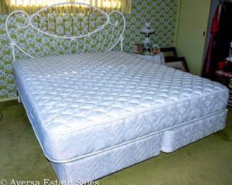 KING SERTA Mattress Set with BRASS Headboard
