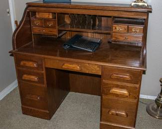 Small OAK Desk