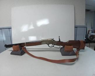 Vintage Henry Repeating Arms Colt .45 Rifle (No Visible Serial # May Be A Replica)