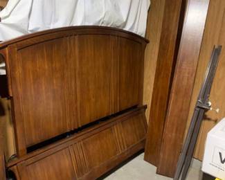 Queen Size Thomasville Bed