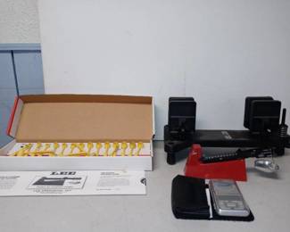 Lot of 4 Gun Sight Vice, Gunpowder Measuring Tools Scales & Scoops