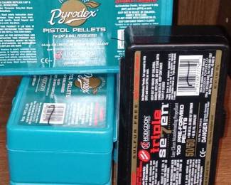 Lot Of 4 Boxes Hogdon Pistol Pellets (44/45 & 50 Cal)
