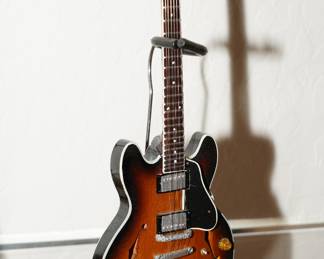 Axe Heaven JG-406 Jerry Garcia Signature Top Hat Guitar