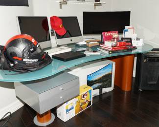 Copenhagen style tempered glass desk