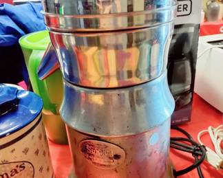 AUTHENTIC SUNKIST WORKING JUICER