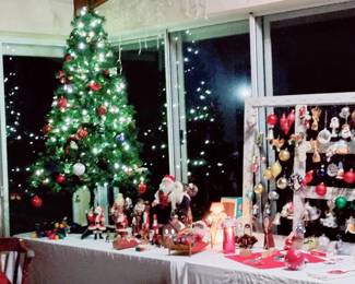 LOTS OF VINTAGE CHRISTMAS DECORATIONS TO CHOOSE FROM 