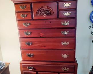 LEXINGTON HIGH BOY, FINE TRADITIONAL PIECE