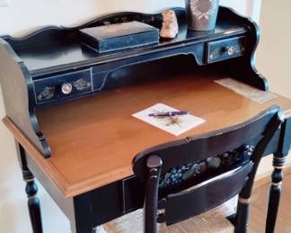 VINTAGE ETHAN ALLEN SECRETARY/CHAIR