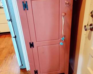 VINTAGE NARROW CABINET W/ SHELVES