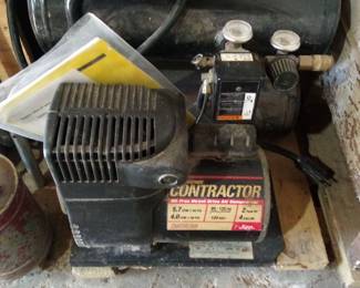 Contractor 4 Gal. Air Compressor