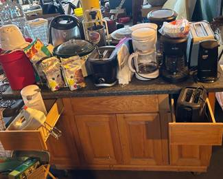 Small kitchen appliances, coffee makers, toasters, toaster oven, ice cream maker, crockpot, deep fryer, sausage maker, ravioli maker, blender, waffle iron, can opener, mixer