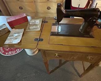 vintage sewing machine, Westinghouse