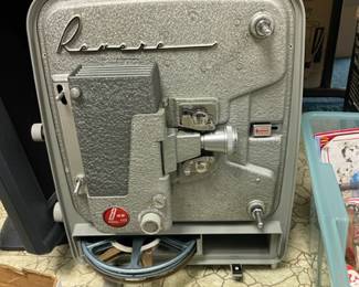1950's 8mm Revere projector
