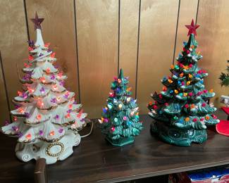 Always a quick seller whenever we have these at our sales. All working lights! (white tree sold)