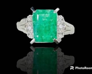 Platinum pt900 massive 5.01 natural emerald diamond ring