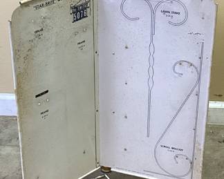  VTG. STAR-BRITE REFLECTING HOUSE SIGN