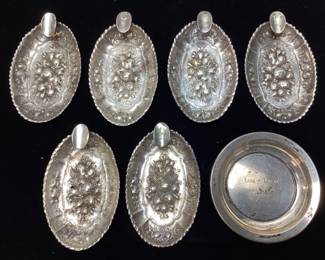 (8) SEVEN VTG. 80% SILVER ASH TRAYS & 1 STERLING
DISH, 298 GRAMS TOTAL WEIGHT