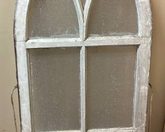 VINTAGE CATHEDRAL STYLE WINDOW