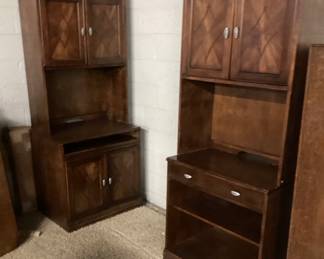 PAIR OF BOOKCASES