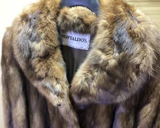VTG. MONTALDOS FULL LENGTH MINK FUR