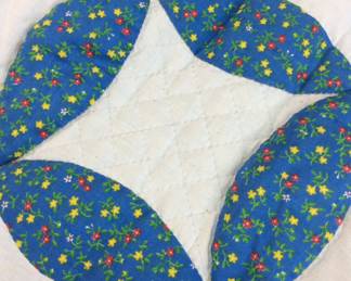 VINTAGE FREE BIRD QUILT