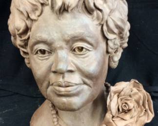 LADY BUST HAND SCULPTED