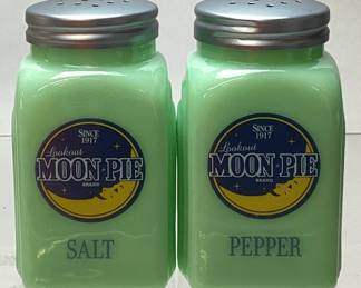 JADEITE MOON PIE SALT & PEPPER