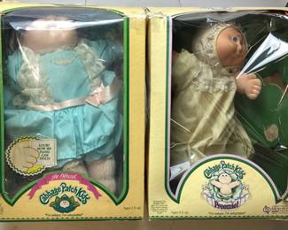 (2) CABBAGE PATCH KIDS DOLLS