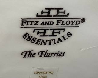 FITZ & FLOYD THE FLURRIES TEAPOT