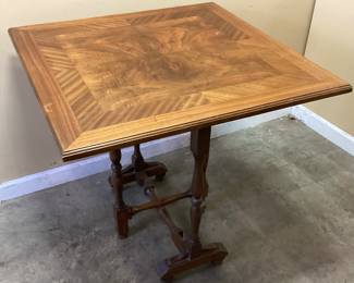  VTG. TILT TOP TABLE
