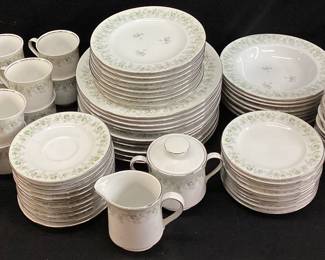 JOHANN HAVILAND FOREVER SPRING CHINA SET 71 PIECES