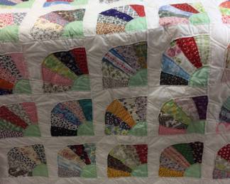 VINTAGE FAN QUILT