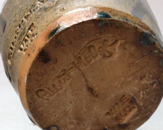 VINTAGE LIZARD POTTERY JUG HODGE