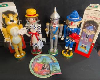 Wizard Of Oz Nutcrackers Bradford Plate